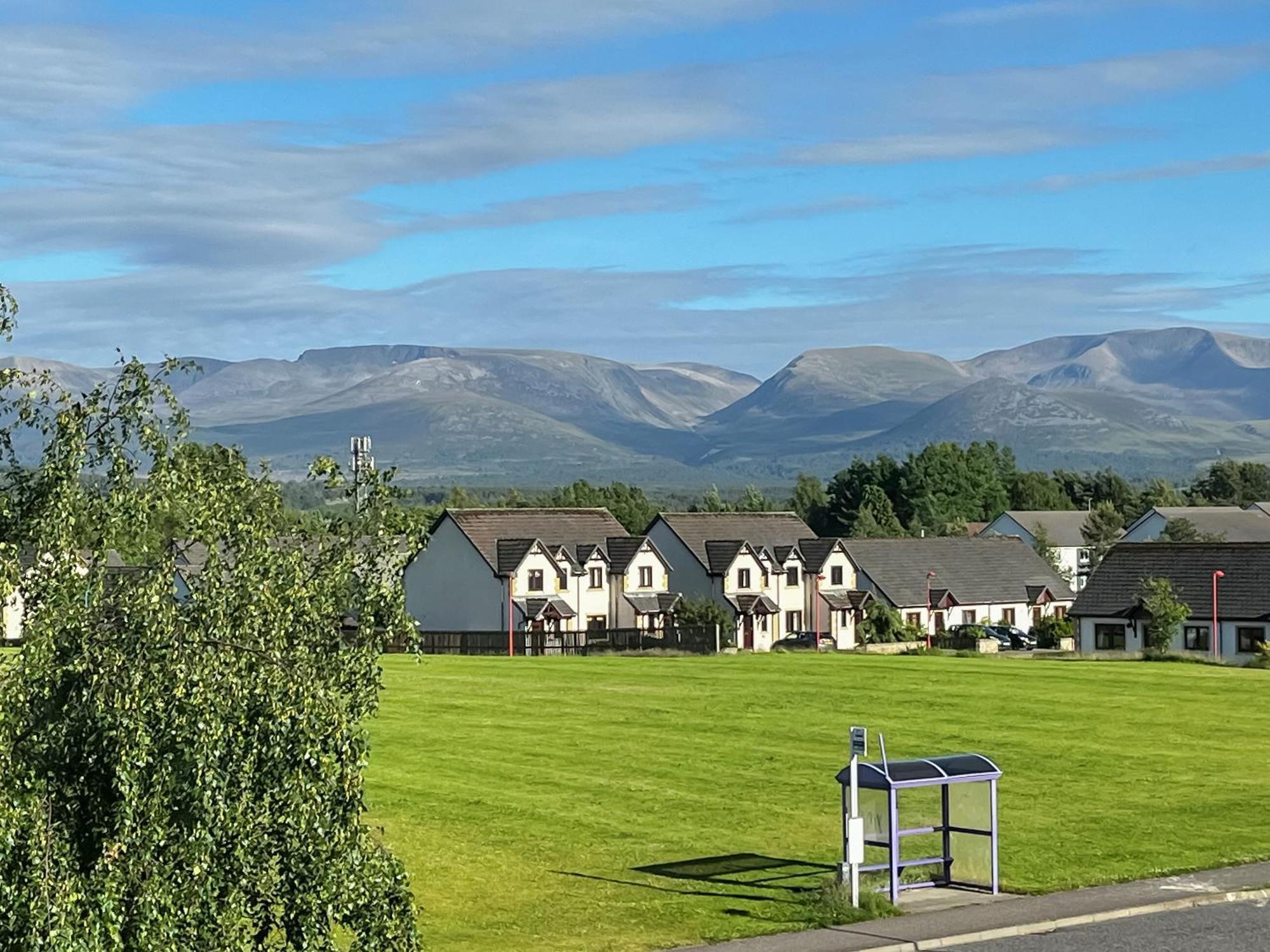 Villa The View At No10 à Aviemore Extérieur photo